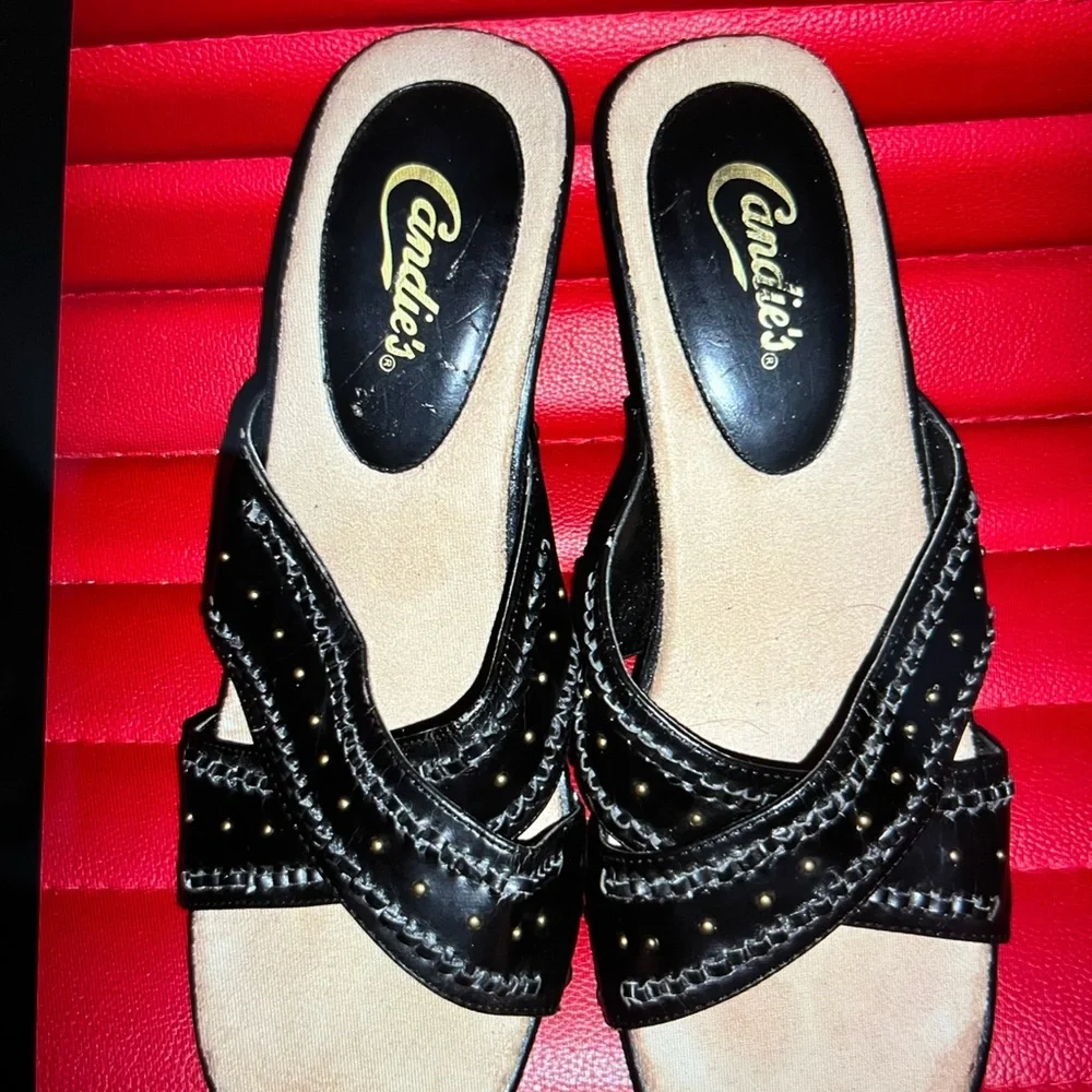 Candie's Black Sandals with Sleek Design and Comfort - Picture 1 of 5